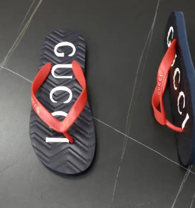 hype Gucci Slippers