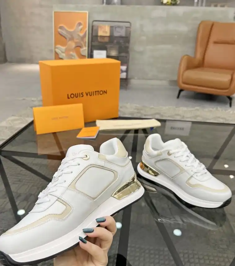 hype Louis Vuitton Sneakers