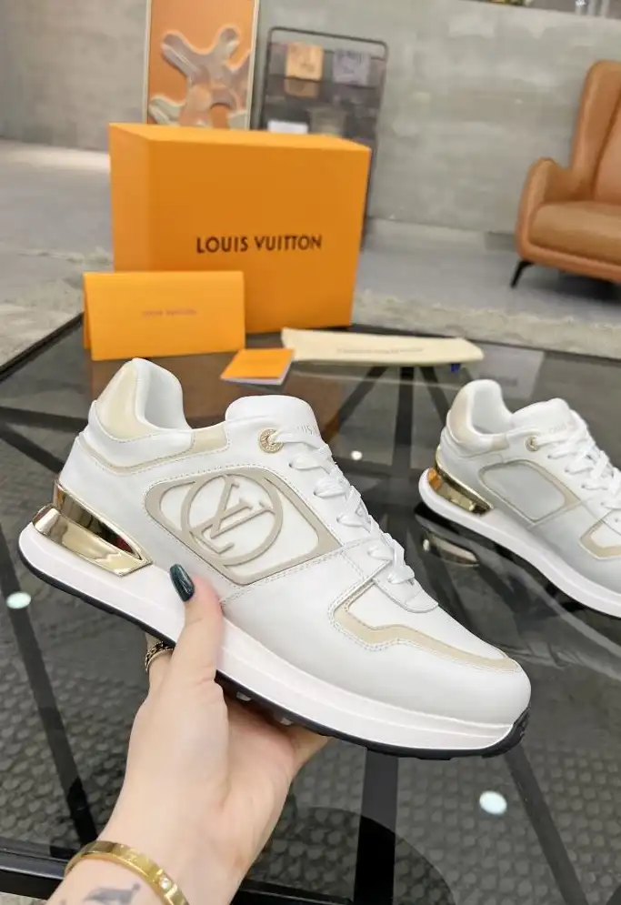 hype Louis Vuitton Sneakers