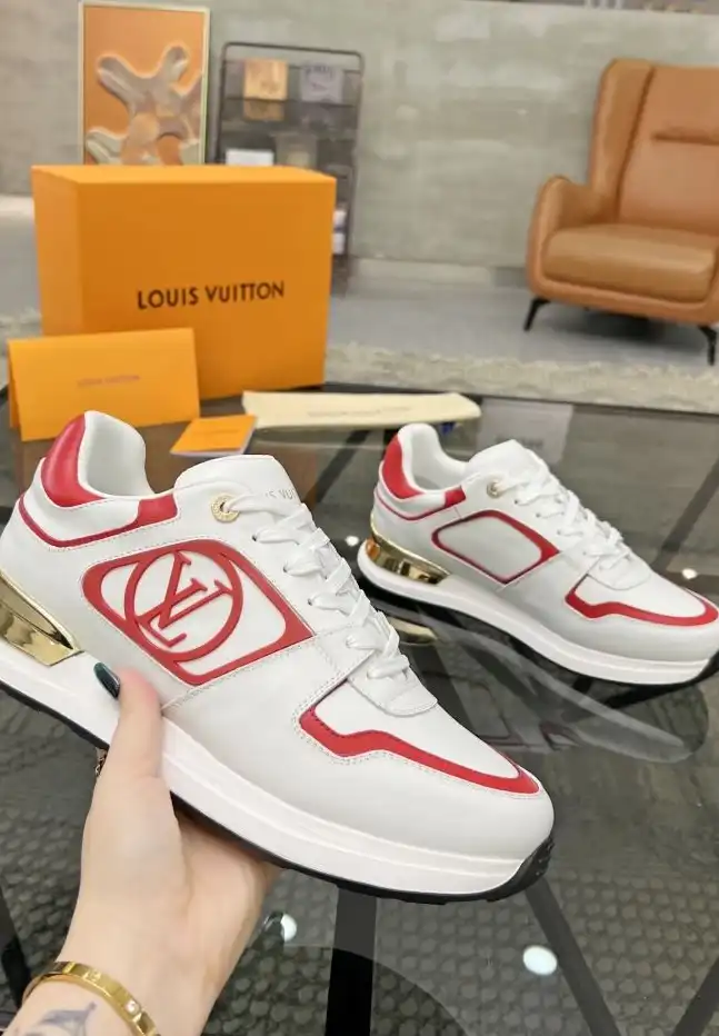 hype Louis Vuitton Sneakers