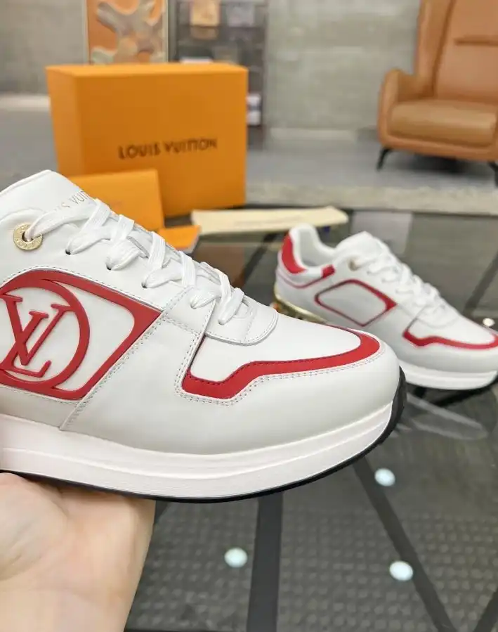 hype Louis Vuitton Sneakers