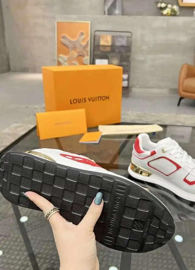 hype Louis Vuitton Sneakers