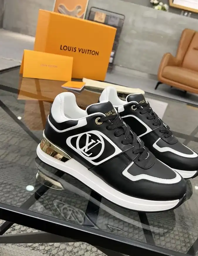 hype Louis Vuitton Sneakers