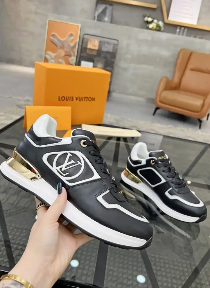 hype Louis Vuitton Sneakers