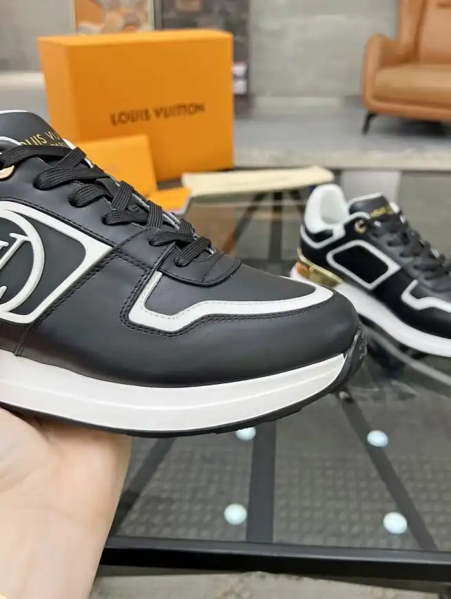 hype Louis Vuitton Sneakers