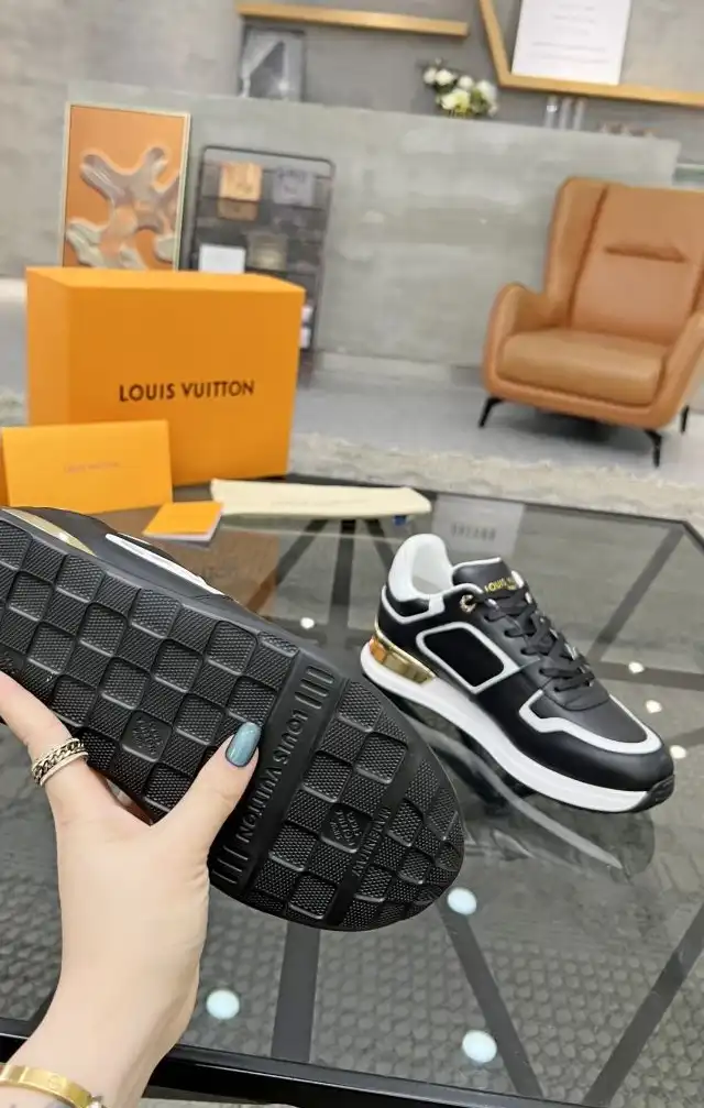 hype Louis Vuitton Sneakers