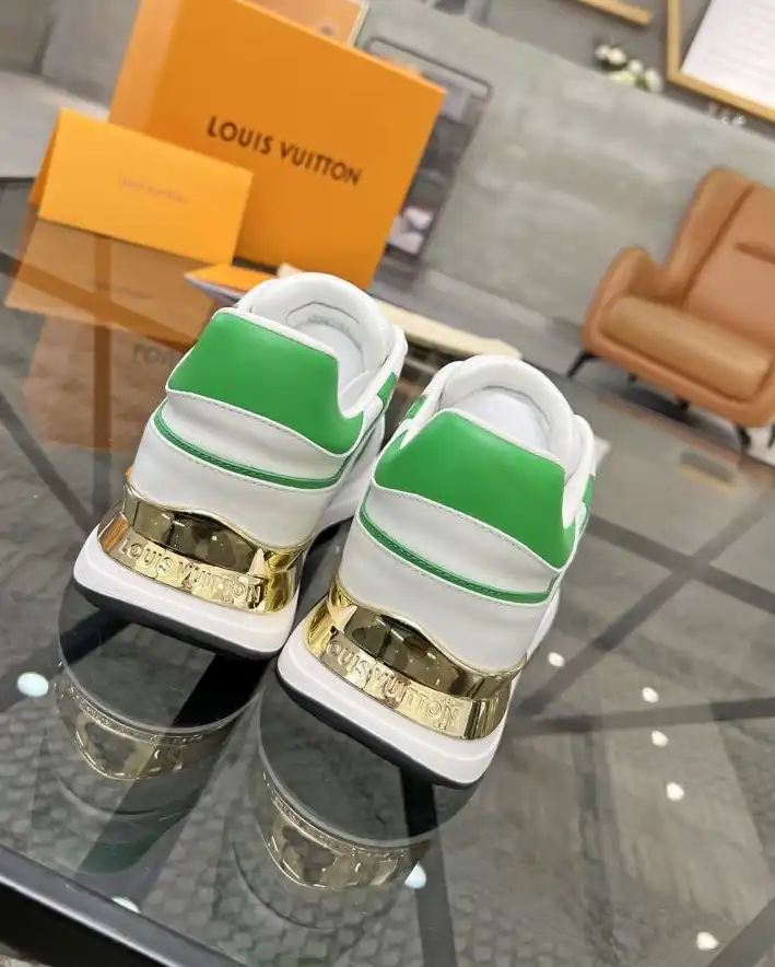 hype Louis Vuitton Sneakers