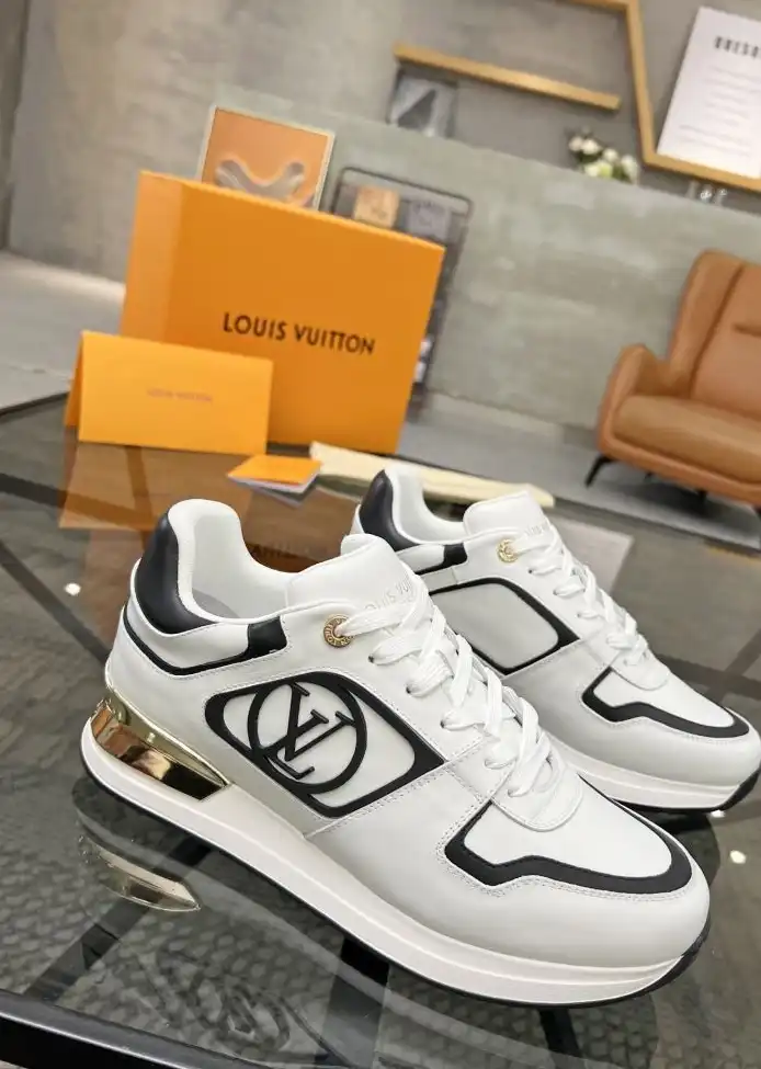 hype Louis Vuitton Sneakers