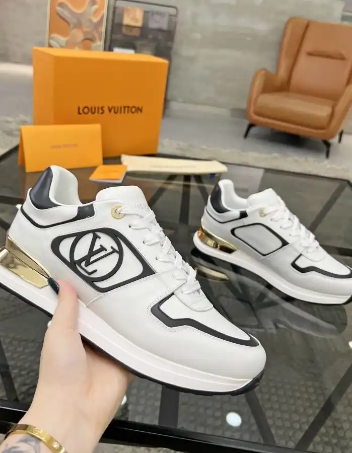 hype Louis Vuitton Sneakers