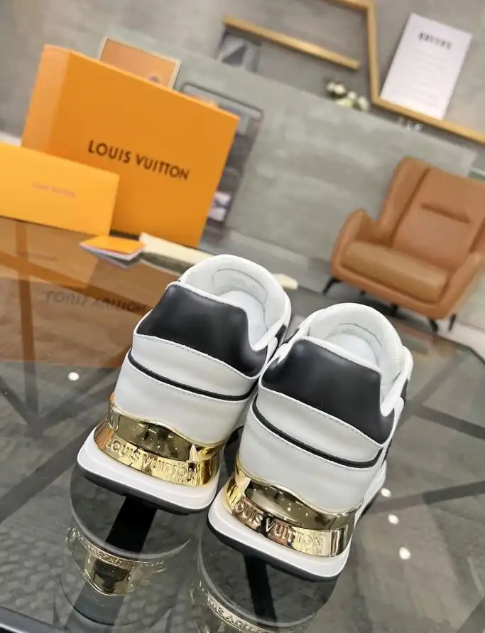 hype Louis Vuitton Sneakers