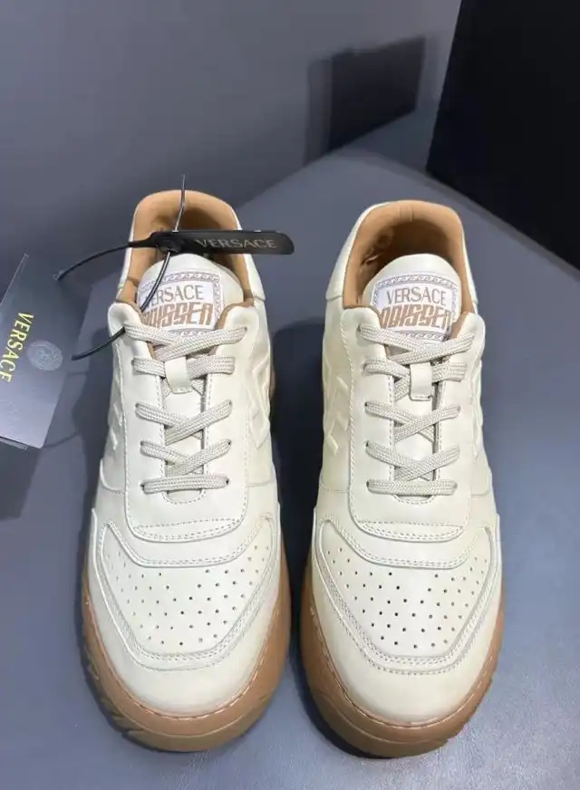 hype Givenchy Sneakers