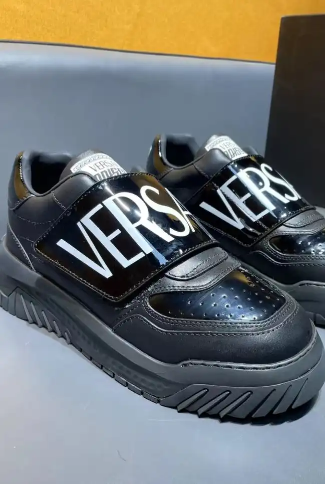 hype Givenchy Sneakers