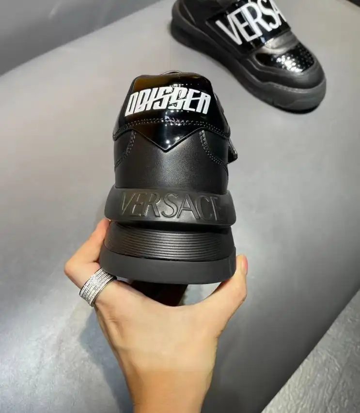 hype Givenchy Sneakers