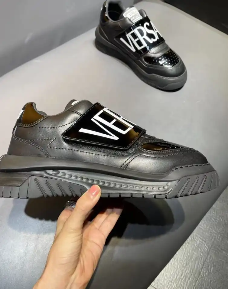 hype Givenchy Sneakers