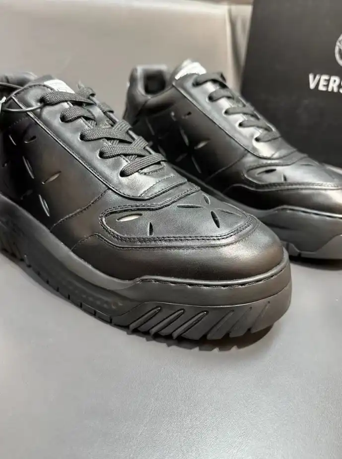 hype Givenchy Sneakers