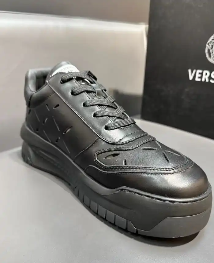 hype Givenchy Sneakers