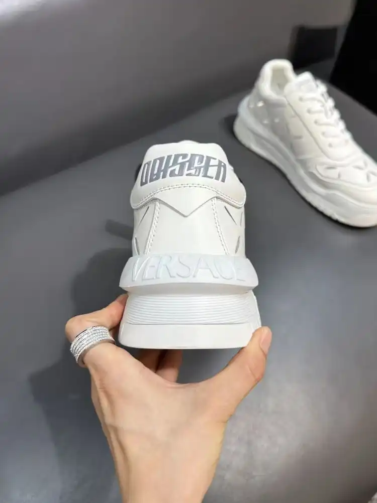 hype Givenchy Sneakers