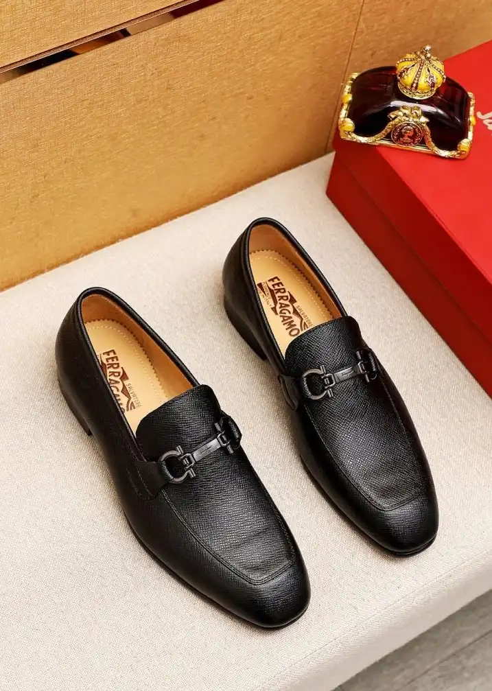 hype Ferragamo Leather Shoes