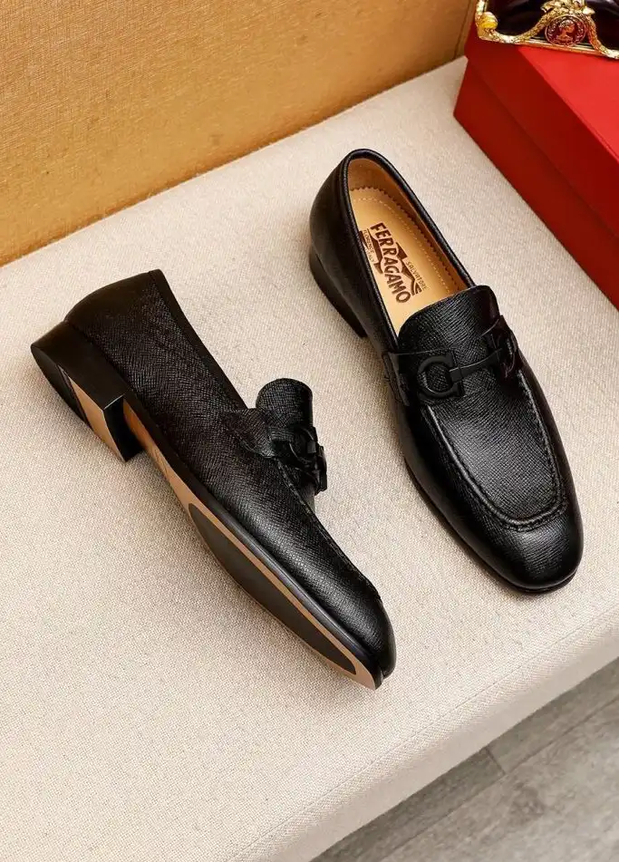 hype Ferragamo Leather Shoes