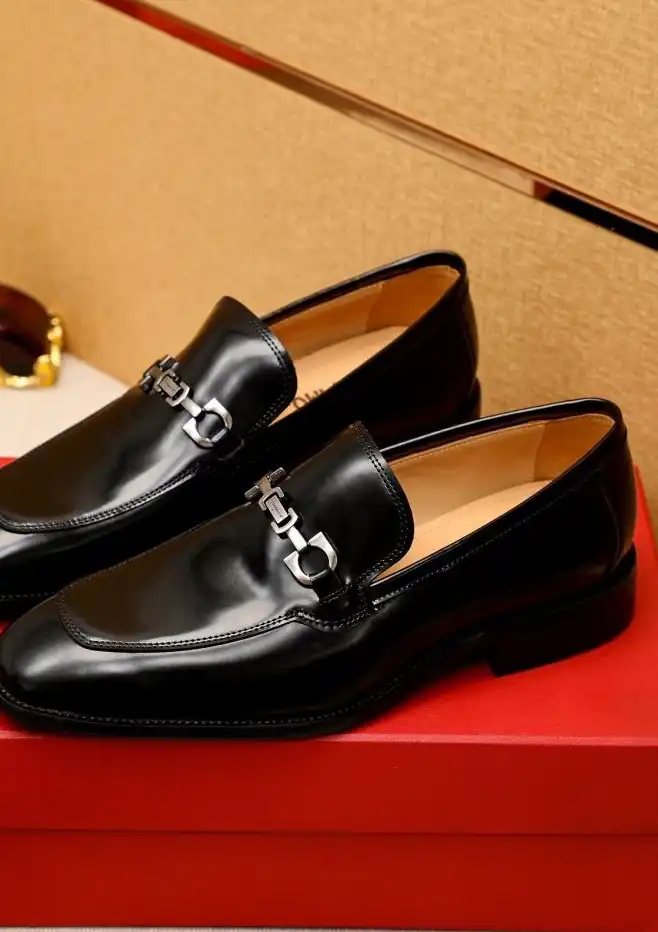 hype Ferragamo Leather Shoes