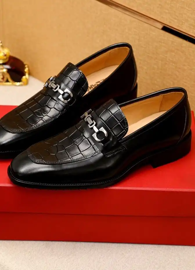 hype Ferragamo Leather Shoes