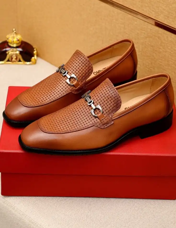 hype Ferragamo Leather Shoes