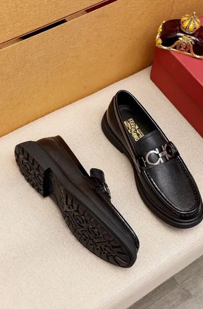 hype Ferragamo Leather Shoes