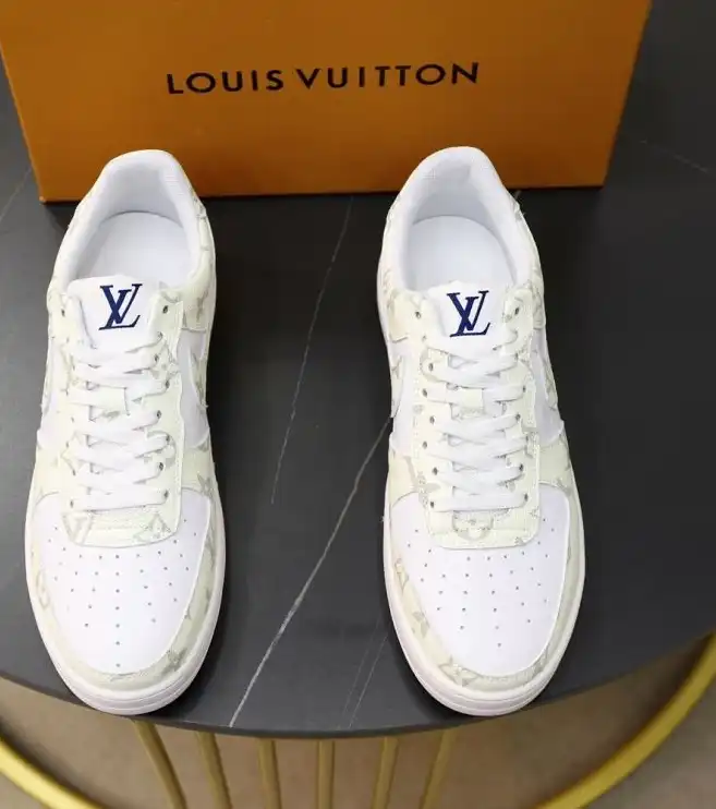 hype Louis Vuitton Sneakers