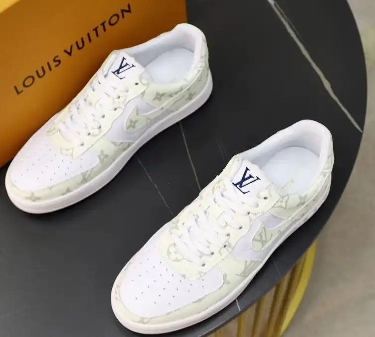 hype Louis Vuitton Sneakers