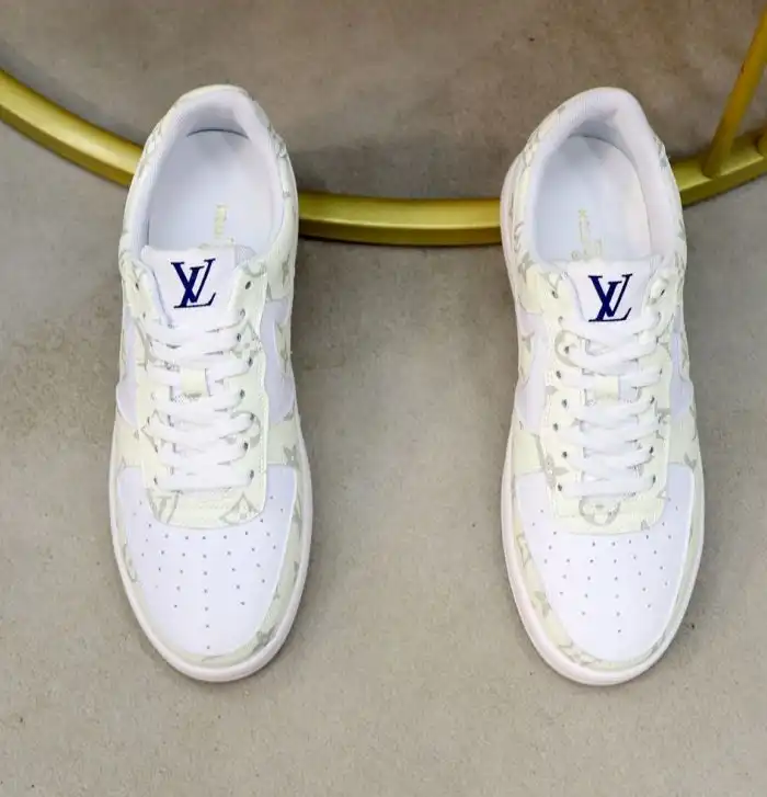 hype Louis Vuitton Sneakers