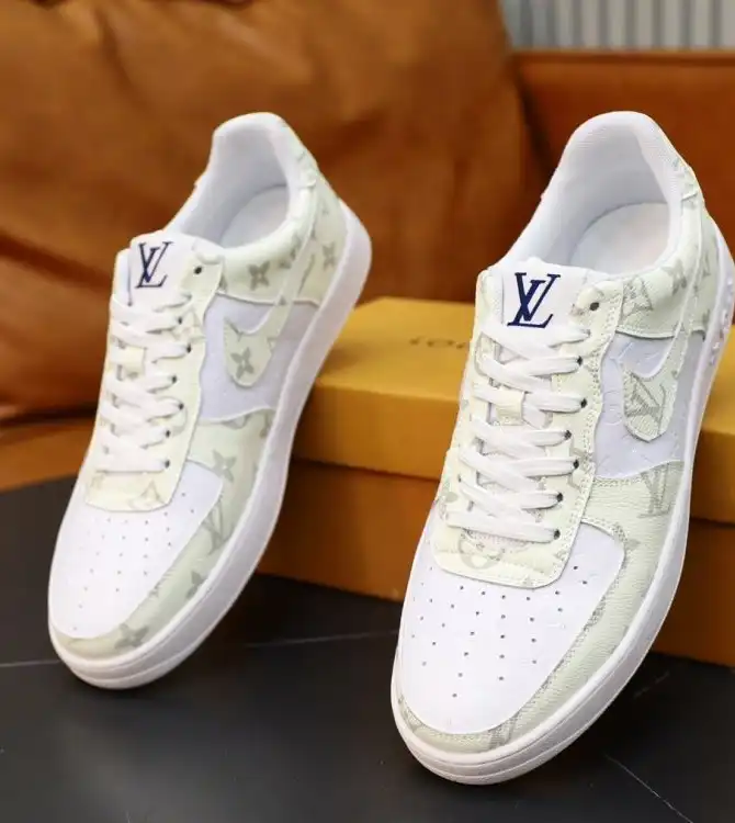 hype Louis Vuitton Sneakers