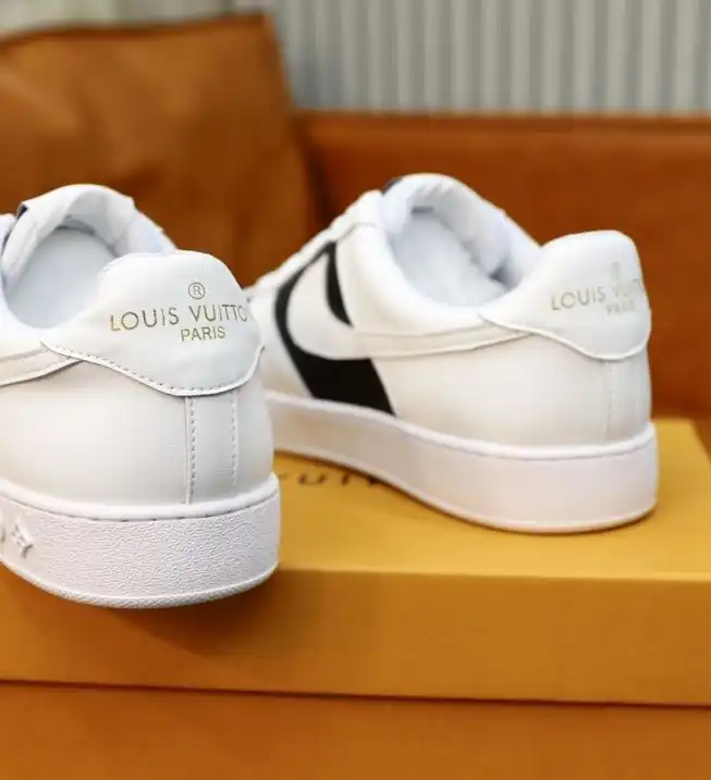 hype Louis Vuitton Sneakers