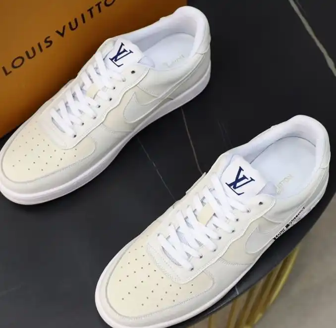 hype Louis Vuitton Sneakers