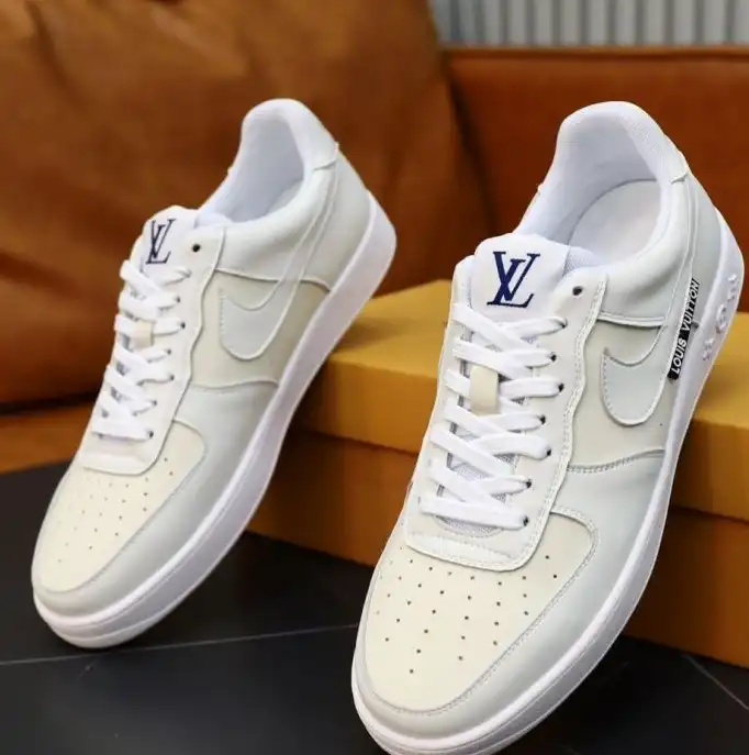 hype Louis Vuitton Sneakers