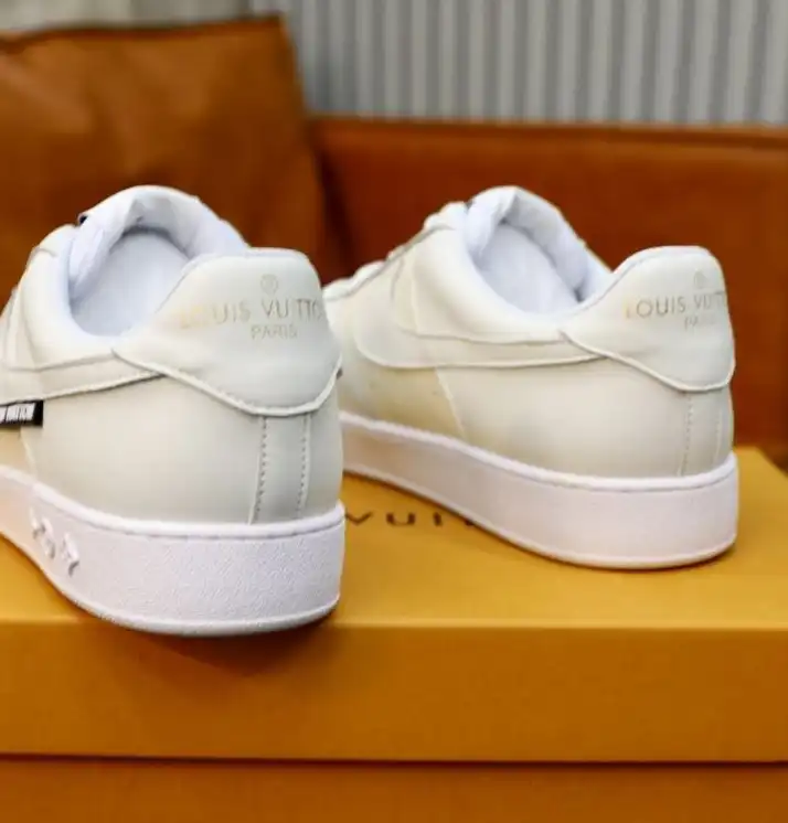 hype Louis Vuitton Sneakers