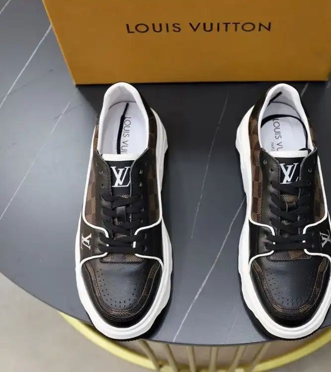 hype Louis Vuitton Sneakers