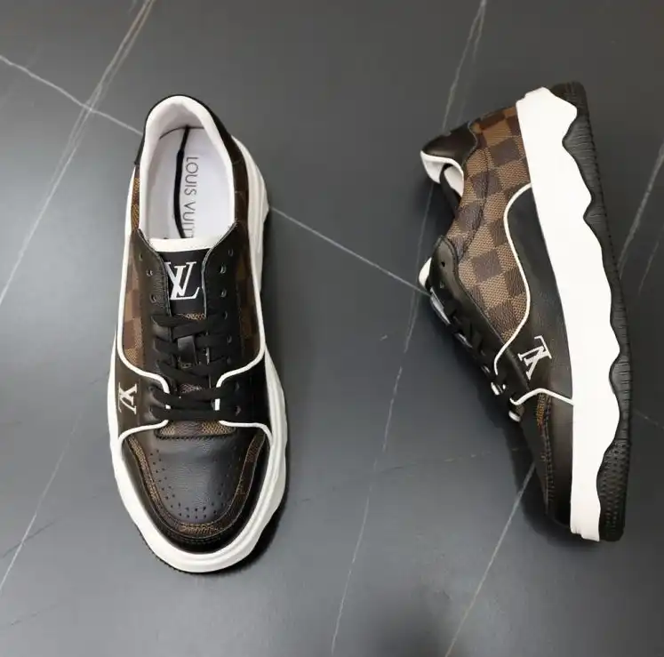 hype Louis Vuitton Sneakers