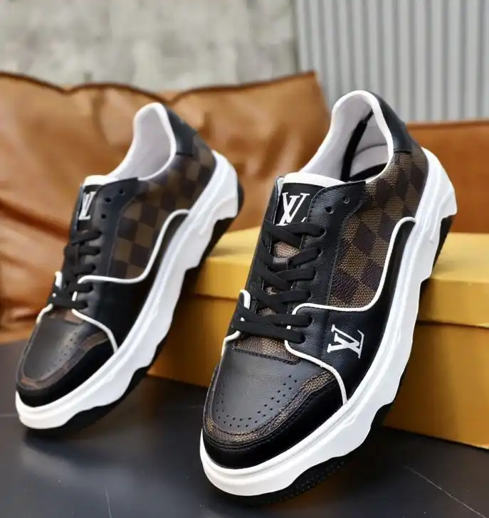 hype Louis Vuitton Sneakers