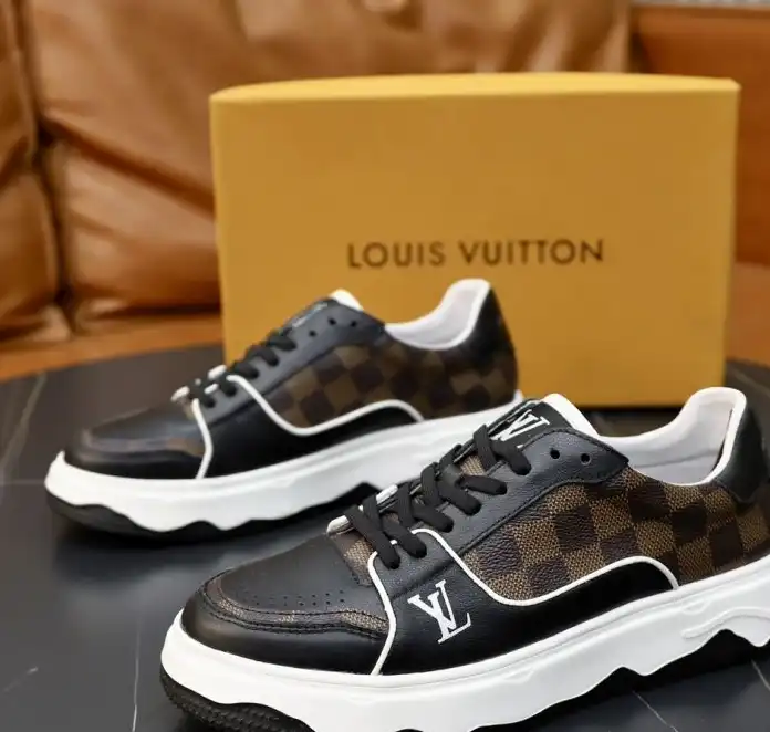 hype Louis Vuitton Sneakers