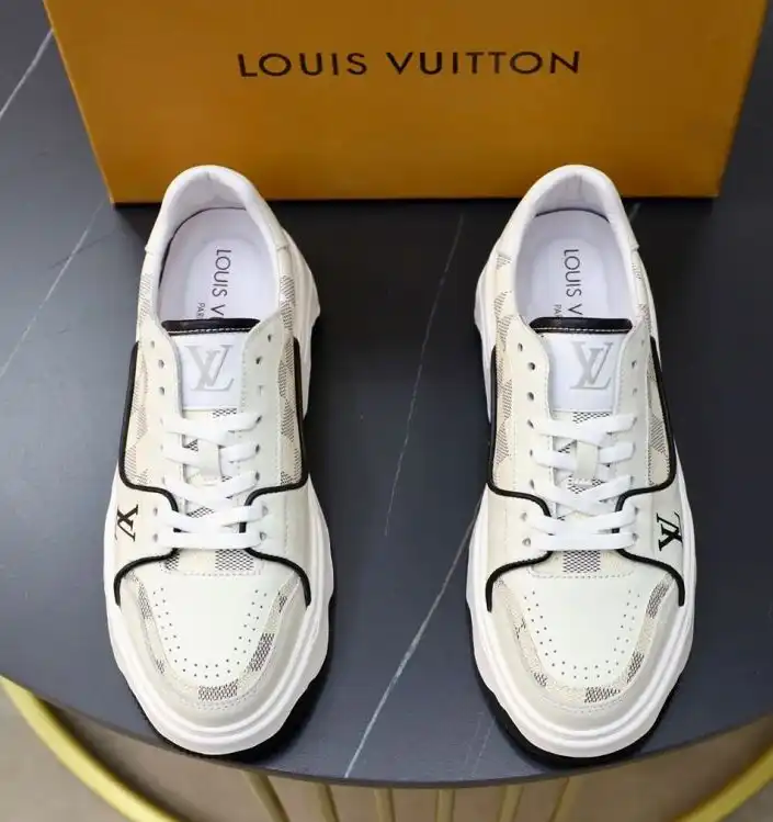 hype Louis Vuitton Sneakers