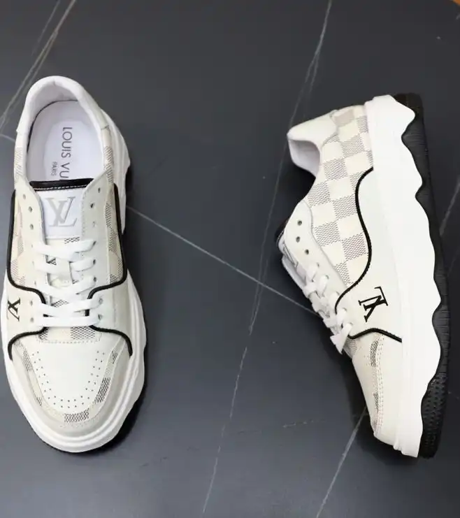 hype Louis Vuitton Sneakers