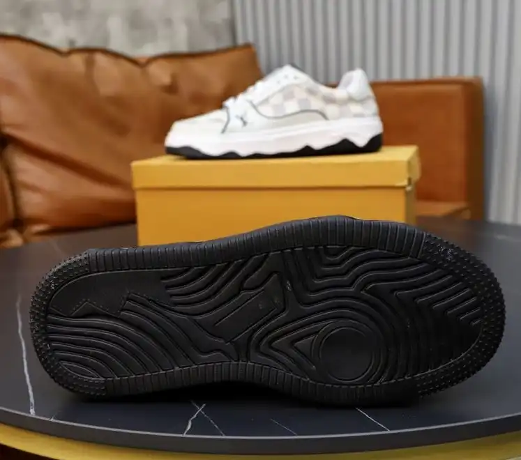 hype Louis Vuitton Sneakers