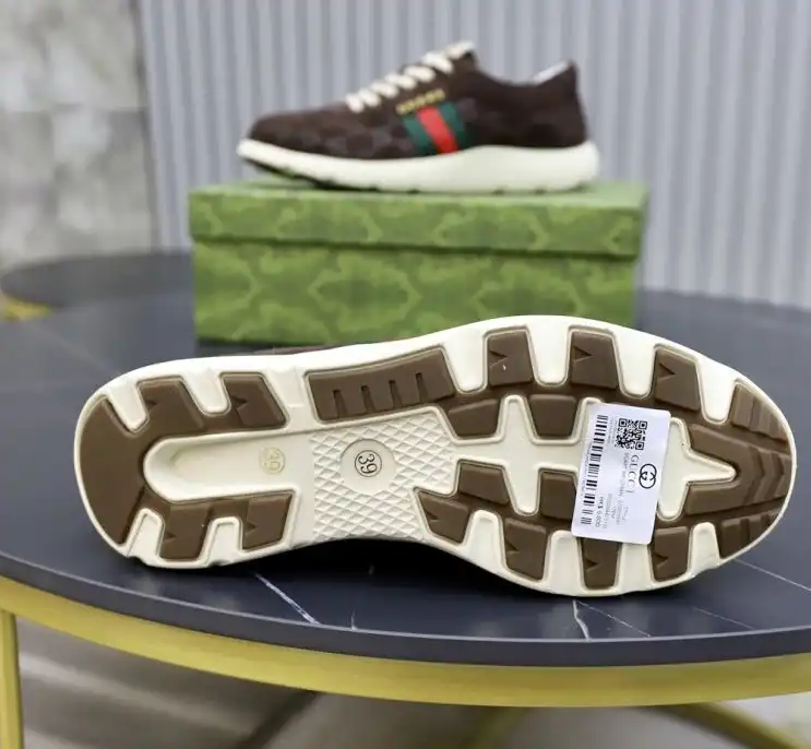 hype Gucci Sneakers