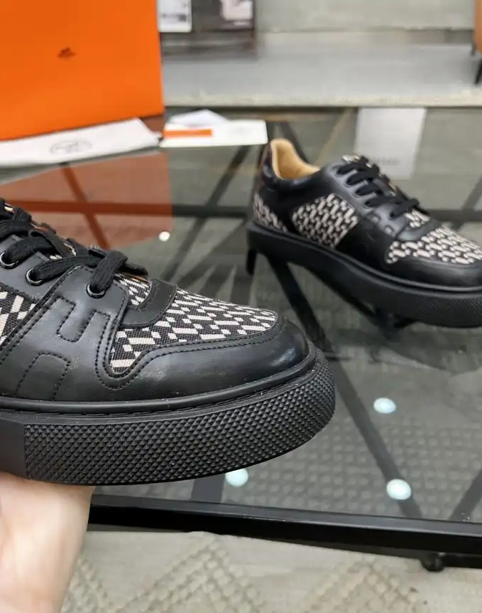 hype Hermes Casual Shoes