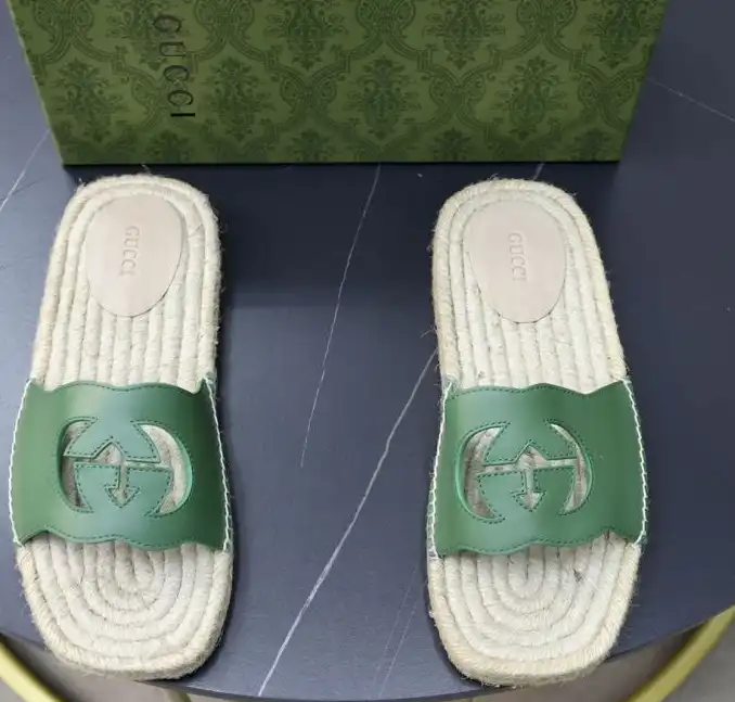 hype Gucci Slippers