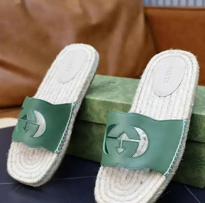 hype Gucci Slippers