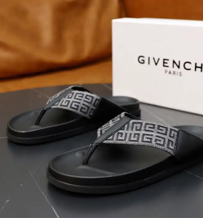 hype Givenchy Slippers