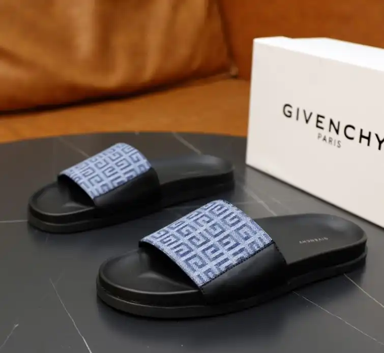 hype Givenchy Slippers