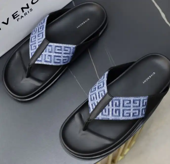 hype Givenchy Slippers