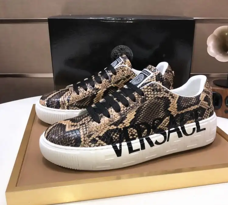 hype Givenchy Sneakers